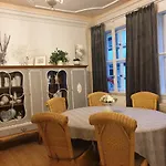 Stillvolle Designwohnung Im Historischen Zentrum