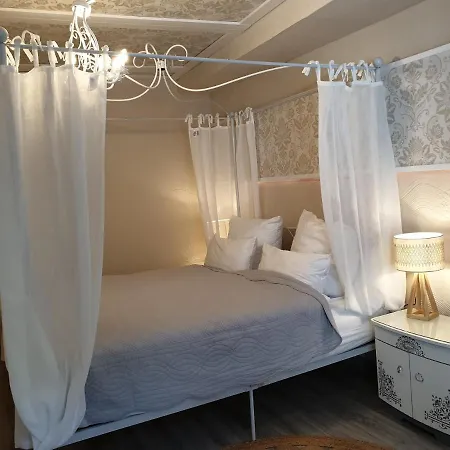 公寓 Stillvolle Designwohnung Im Historischen Zentrum