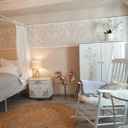 公寓 Stillvolle Designwohnung Im Historischen Zentrum *