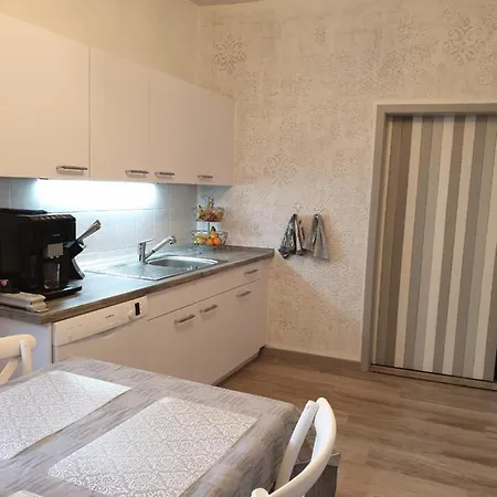 Apartment Stillvolle Designwohnung Im Historischen Zentrum