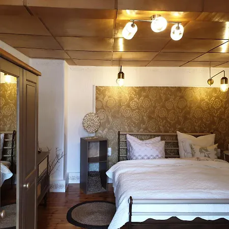 Stillvolle Designwohnung Im Historischen Zentrum Apartamento