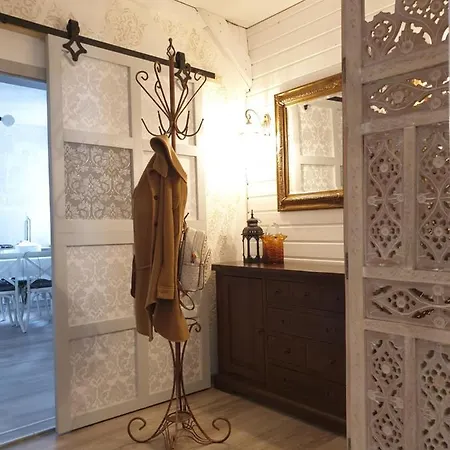 Stillvolle Designwohnung Im Historischen Zentrum