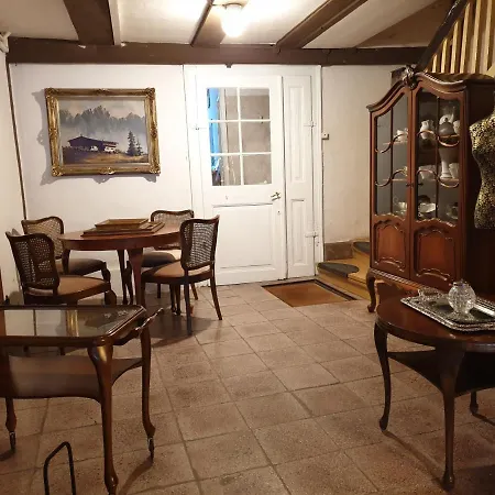 Stillvolle Designwohnung Im Historischen Zentrum *