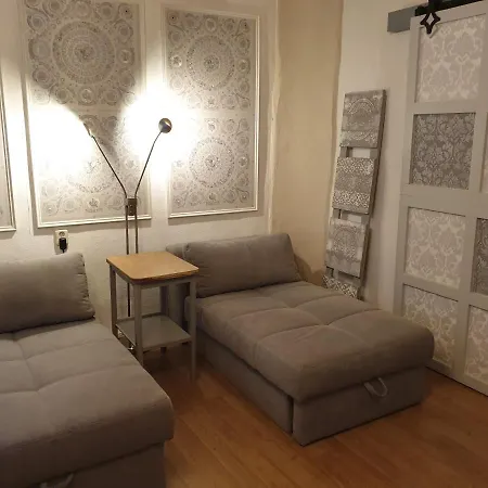 Stillvolle Designwohnung Im Historischen Zentrum *