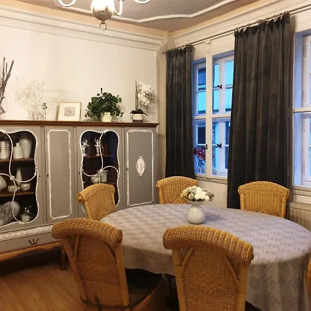 Stillvolle Designwohnung Im Historischen Zentrum *