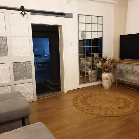 Apartment Stillvolle Designwohnung Im Historischen Zentrum *