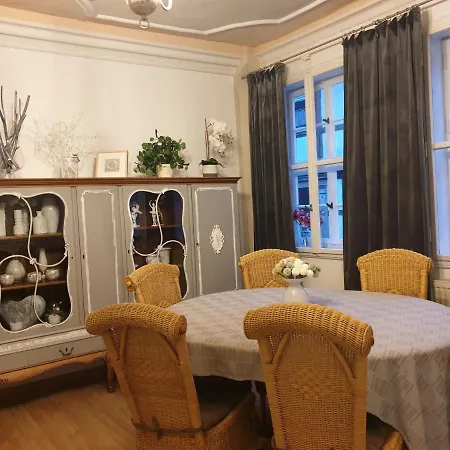 Stillvolle Designwohnung Im Historischen Zentrum