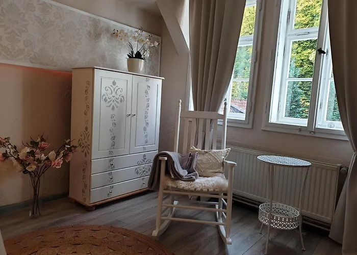 Appartement Stillvolle Designwohnung Im Historischen Zentrum