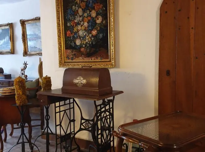 Stillvolle Designwohnung Im Historischen Zentrum Appartement