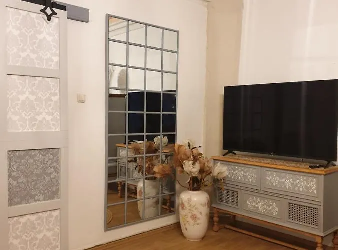 Stillvolle Designwohnung Im Historischen Zentrum