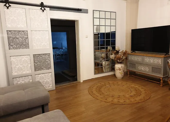 Appartement Stillvolle Designwohnung Im Historischen Zentrum *